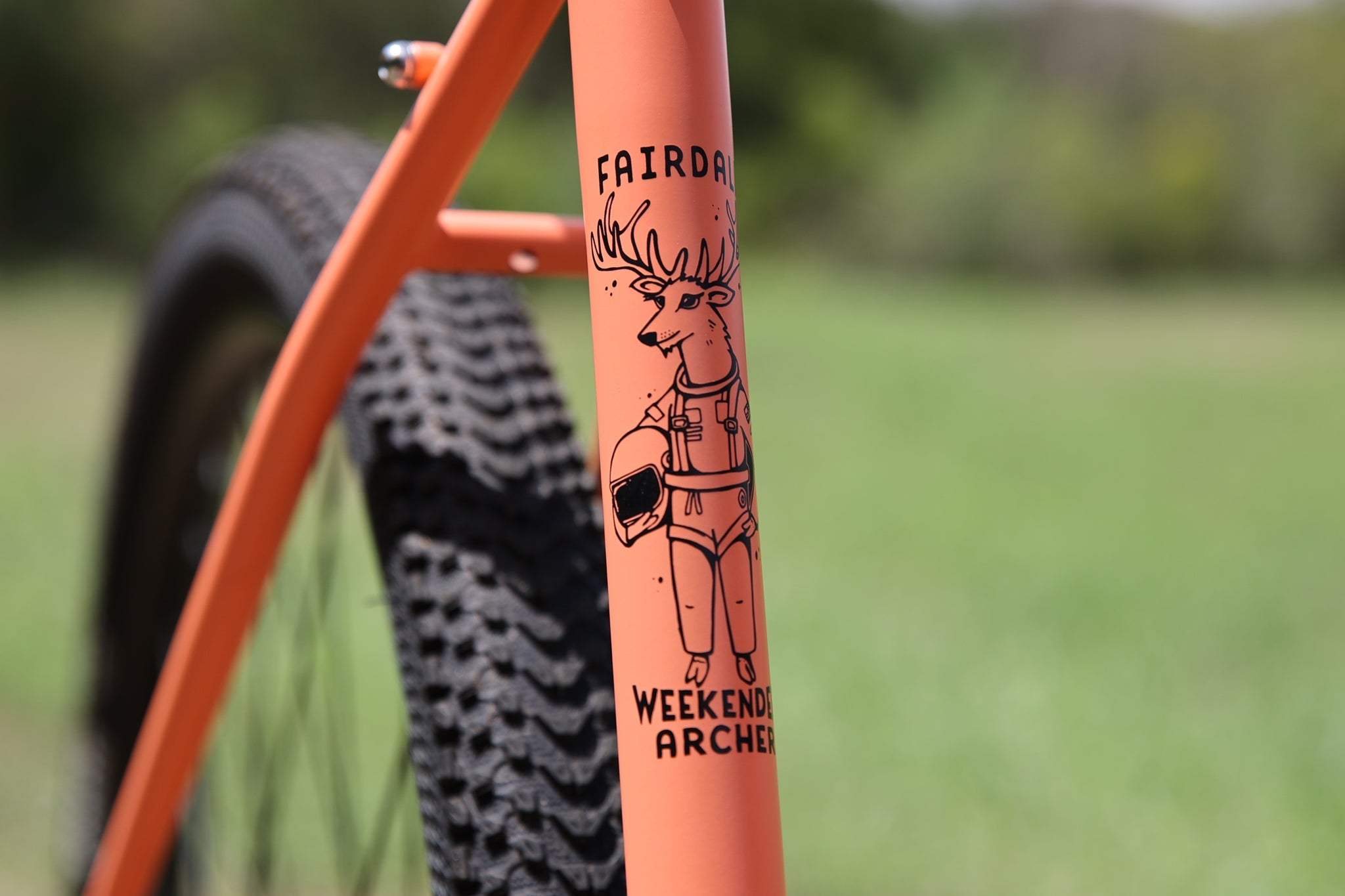 WEEKENDER ARCHER - Matte Coral Red