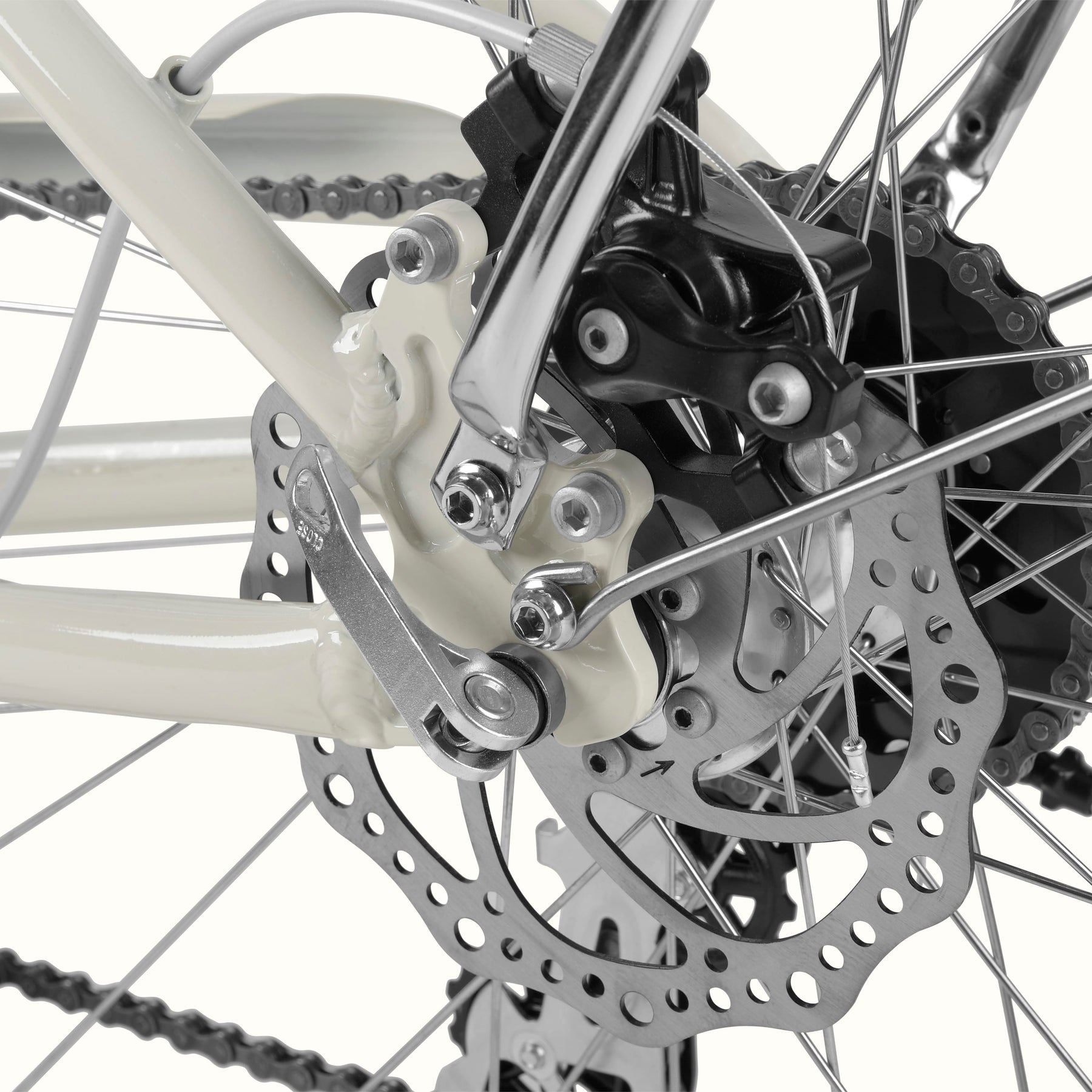 2024 Beaumont Plus City Bike - ST 8 Speed - Eggshell