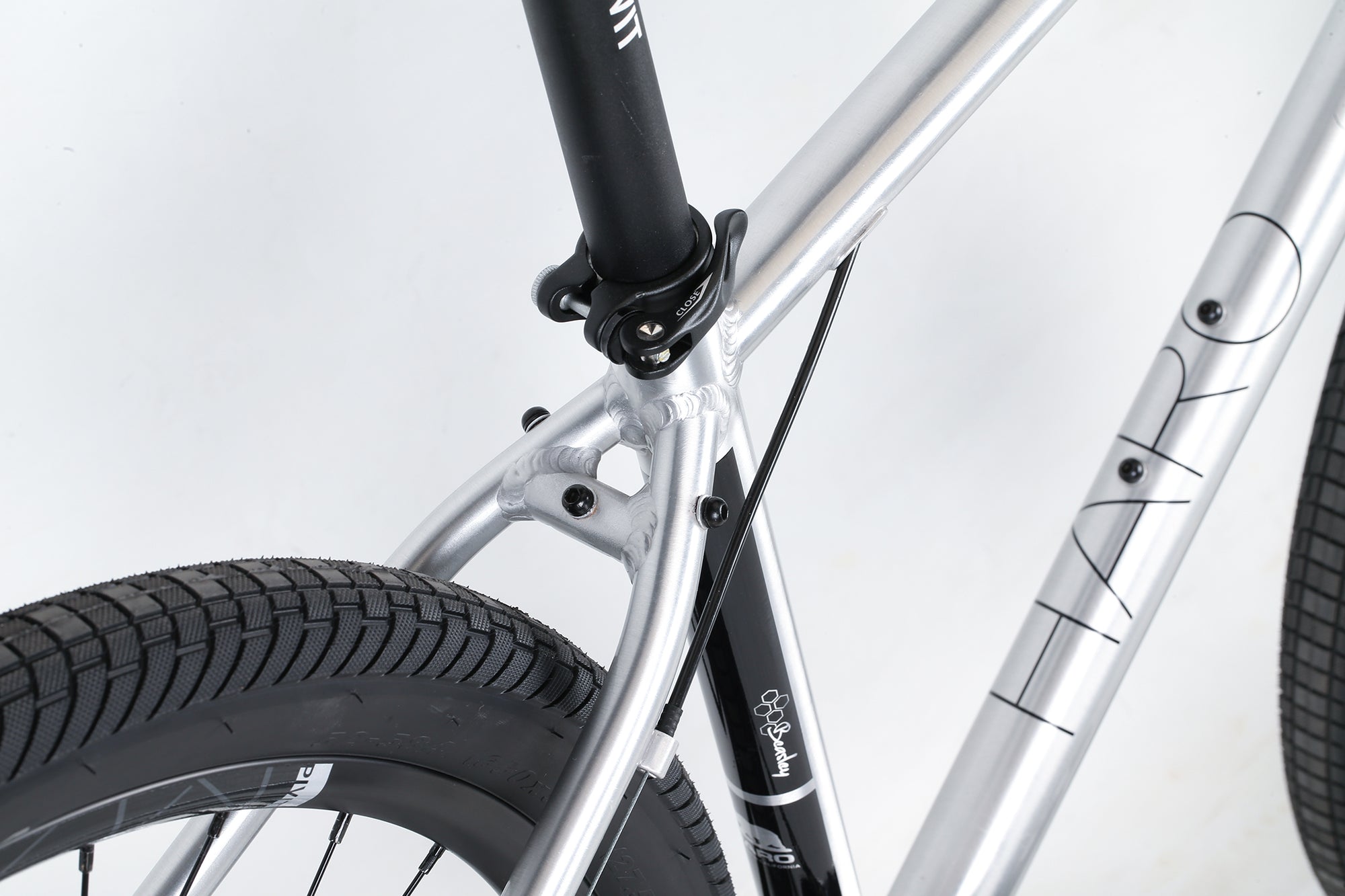 BEASLEY 27.5 DLX - Brushed Polished